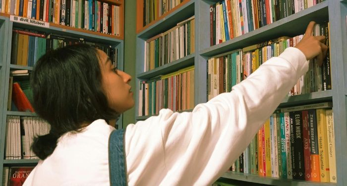 Independent bookstores suffer all thanks to Amazon